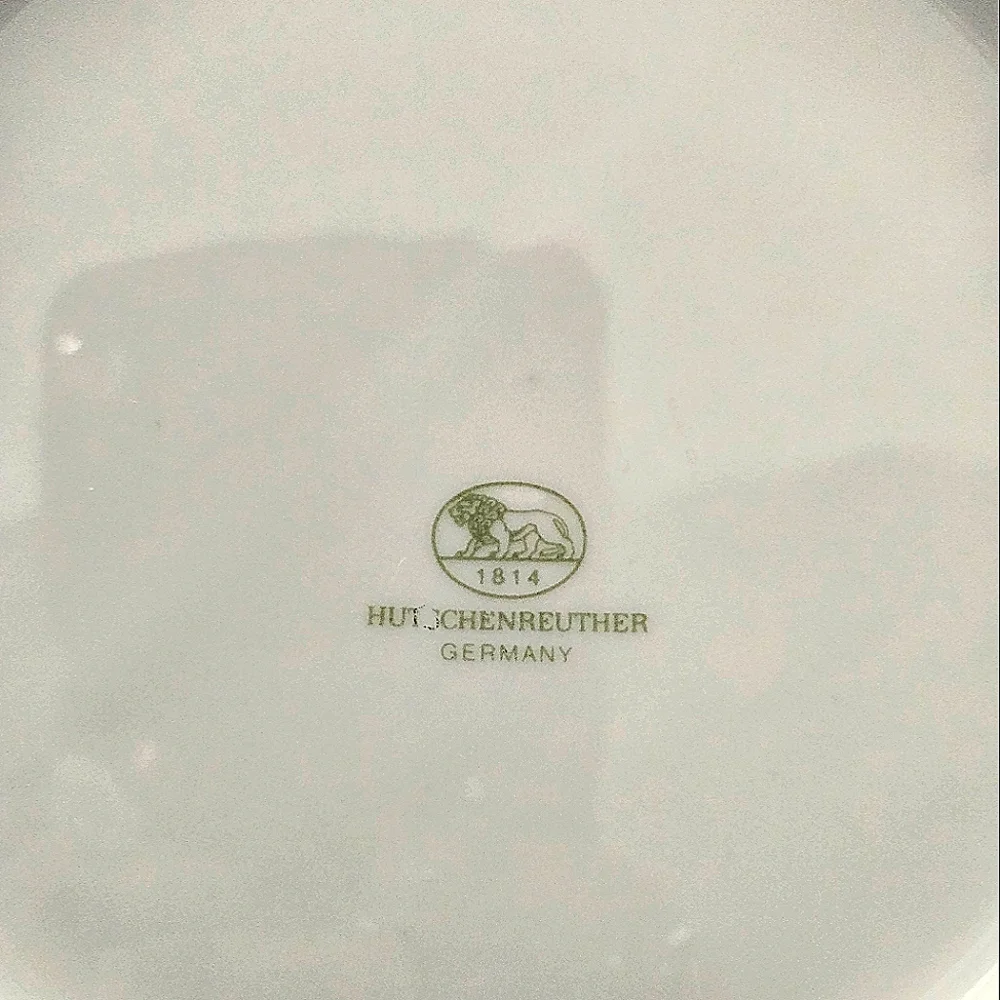 Hutschenreuther Elegant Fruit Design Plates - Set of 2 - Picture 5 of 9